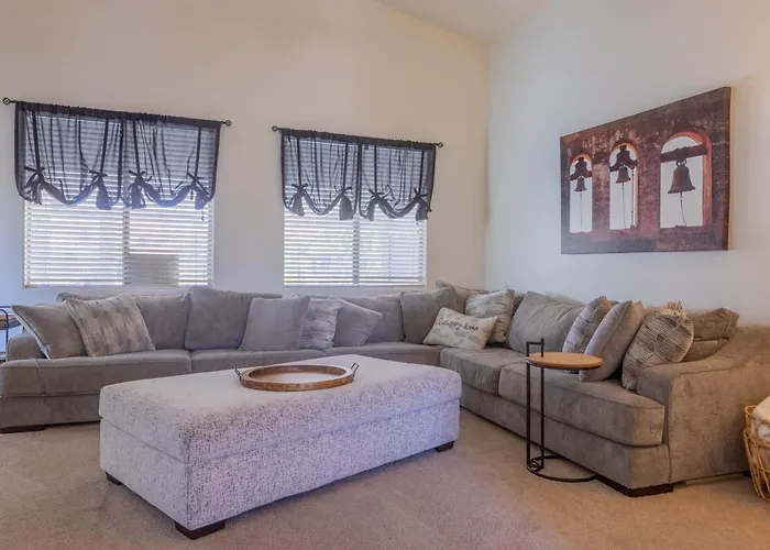 Holiday home Comfy House Private Backyard With Pool Bbq Citrus