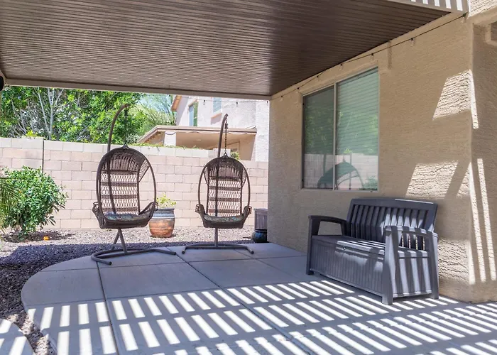 Comfy House Private Backyard With Pool Bbq Citrus Holiday home Surprise